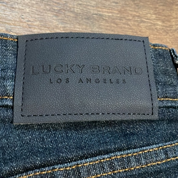 NWOT Lucky Brand Jeans Never Worn Excellent Shape - Picture 6 of 6